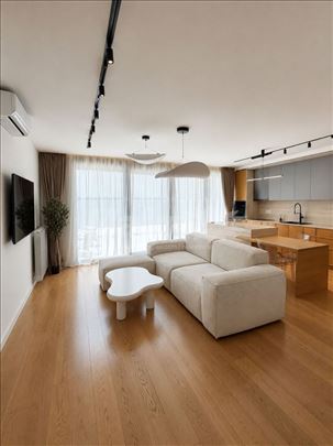 Lux stan na Vracaru 80m2 terasa 45m2