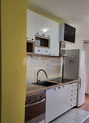 Namesten 1,5-soban Ledine