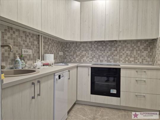 Novi Beograd, Blok 62, Nehruova, 72m2