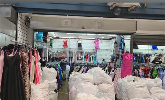 Prodajem lokal u kineskom trznom centru blok 70