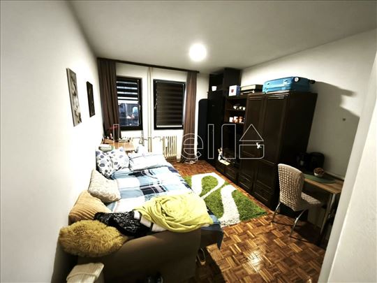 Stan,Novi Sad,Bulevar Oslobođenja,kv: 22.00