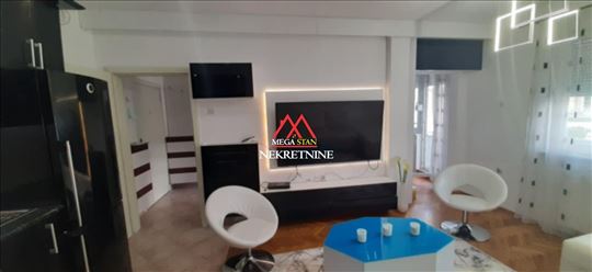 Trosoban dupleks - 73m2 - Grbavica 