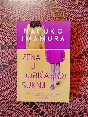 Žena u ljubičastoj suknji