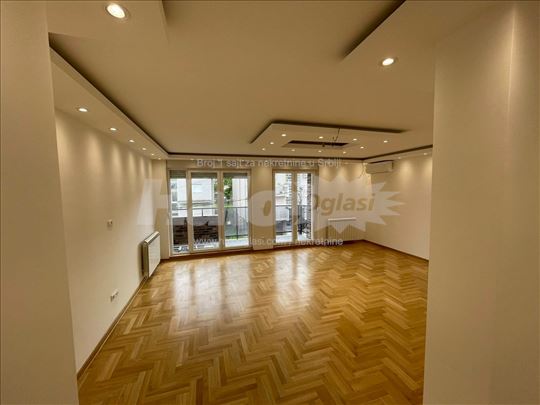 Luksuzan 4.0 porodičan stan, 120 m², sam na spratu