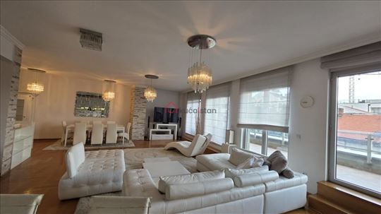 Luxury Penthouse Duplex, Terraces, Čuburski Park