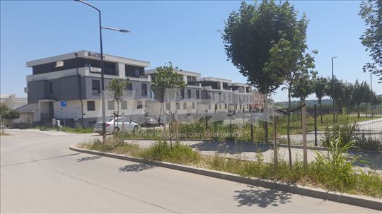 Mišeluk parcela pored bolnice