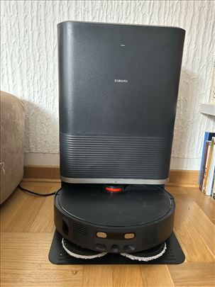 Prodajem robot usisivac xiaomi max 20