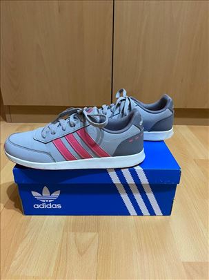 Adidas kozna ORIGINAL koriscena 1