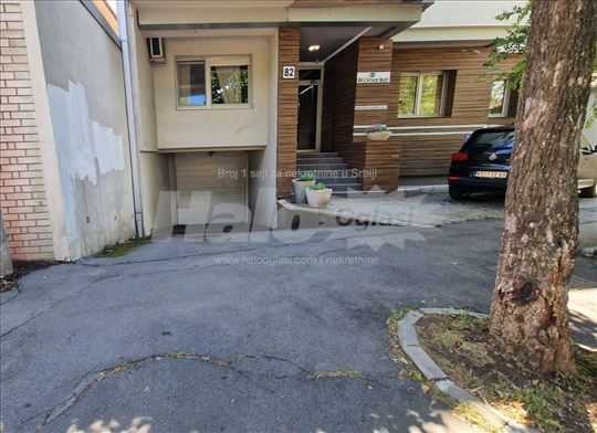 Garažno mesto -Vračar - Gospodara Vučića
