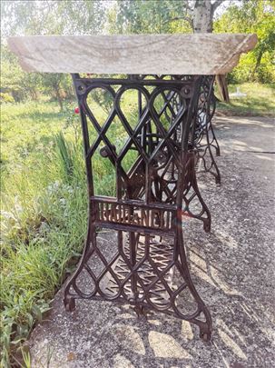 Retro sto od šivaće mašine NEU