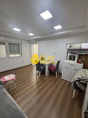 Ćalije, Karaburma 28 m2 sa terasom