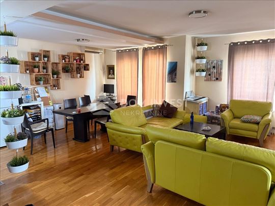 Đeram, nov,lux, 157m2, duplex
