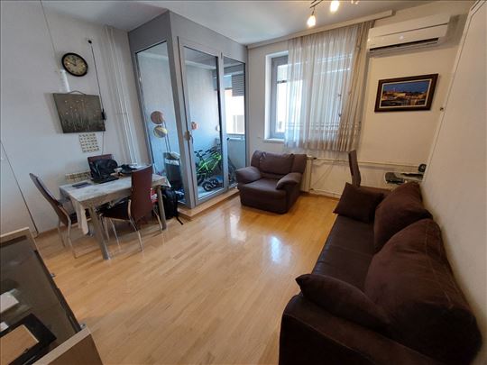 Dorćol - Galerija Apartmani, odličan dvosoban stan