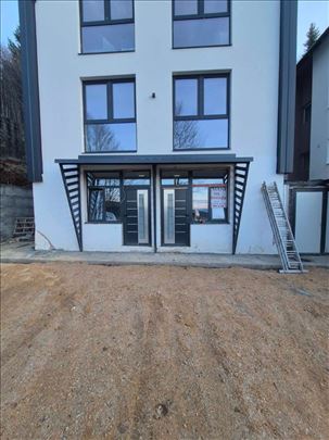 dva studio-apartmana ukupne površine od 76m2