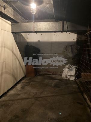 Izdajem garazu kod Vozdovacke crkve