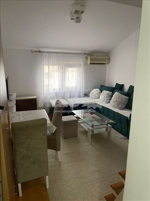 Izdajem stan na Karaburmi