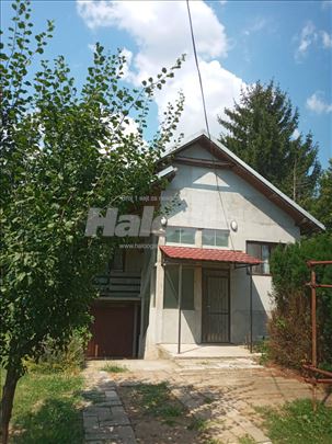 Izdavanje kuce Surcin