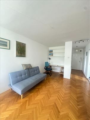 Odličan 2,0 stan, 41m2, Stari Merkator.