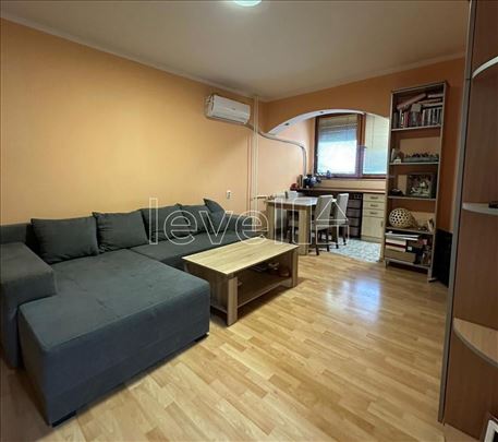 Stan,Novi Sad,Kej,kv: 42.00