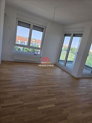 Troiposoban stan - 90m2 - Knežev Park 