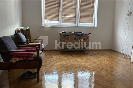 Dimitrija Tucovića 10 | Kompletno renoviran | Odma