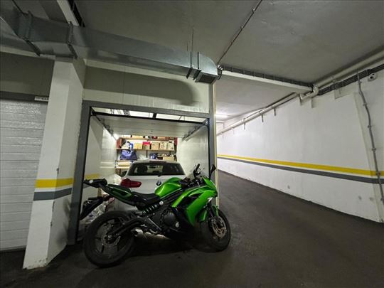 Garaža 12m2, Đeram, Rolo vrata ID#2788