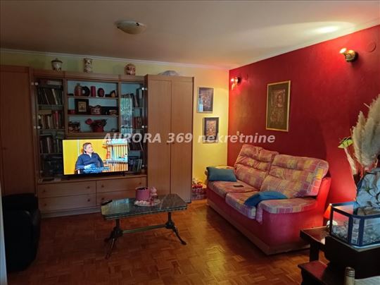 Novi Sad, Novo Naselje! Dvosoban, 56m2, Brzo Uselj