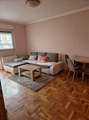 Trosoban stan - 58m2 - Centar