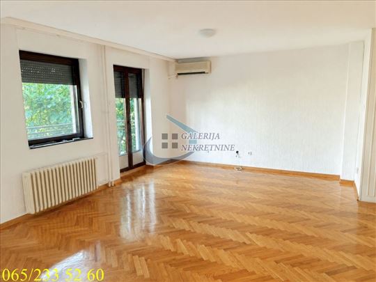 Beograd, Stari Grad - Gundulićev venac 97m2