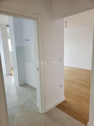 Blok 37 - Lux - četvorosoban sa prelepim pogledom