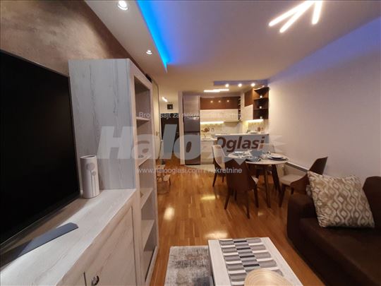 Hadžipopovac NOV, EXTRA STAN45m2, odvojena spavaća