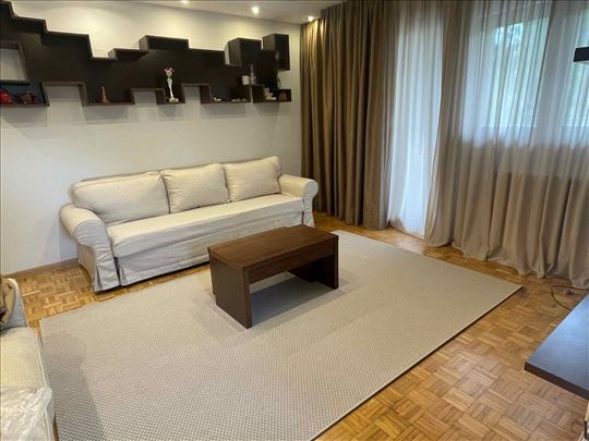 Hotel YU, renoviran, lepo sređen, ID 25851