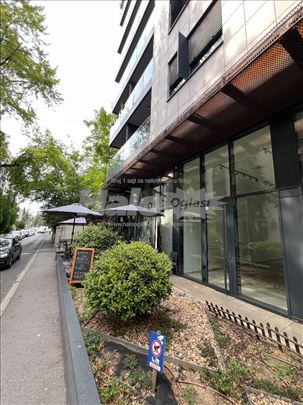 Izdajem lokal - Ravanicka, Beograd (Direktno)