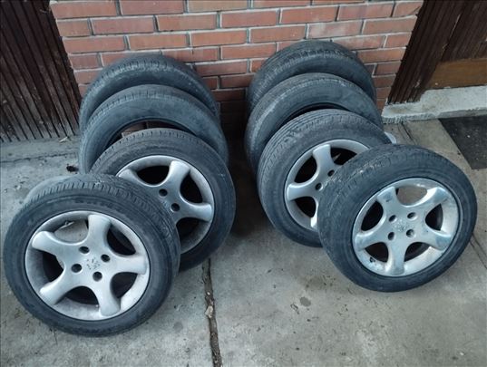 Alu felne R15 Peugeot ceo set 4kom +dodatne 4 gume