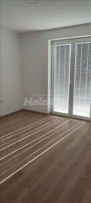 Poslovni prostor 120m2 kancelarije Mirijevo 27e