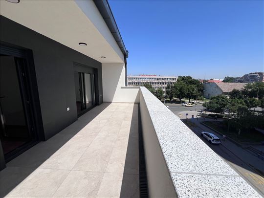 Pančevo- centar dvosoban stan 70m2