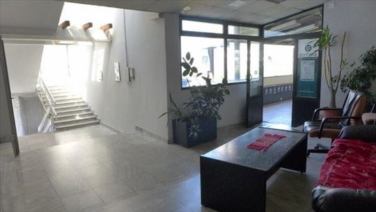 Požeška, 200m2, u poslovnoj zgradi