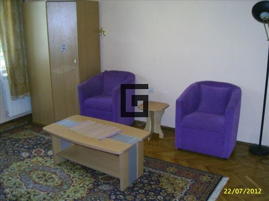 Retka prilika–salonski stan sa dva ulaza ID#2489