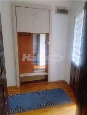 Stan 45m2 u centru Zemuna