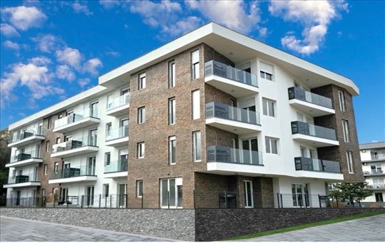 Stan u Starim Banovcima Marina Residence
