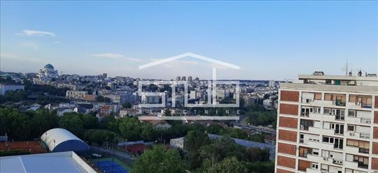 Uknjižen 3.0 stan u Ljutice Bogdana, prodaja! ID#1