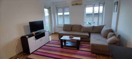 Blok 63, Jurija Gagarina, 45m2