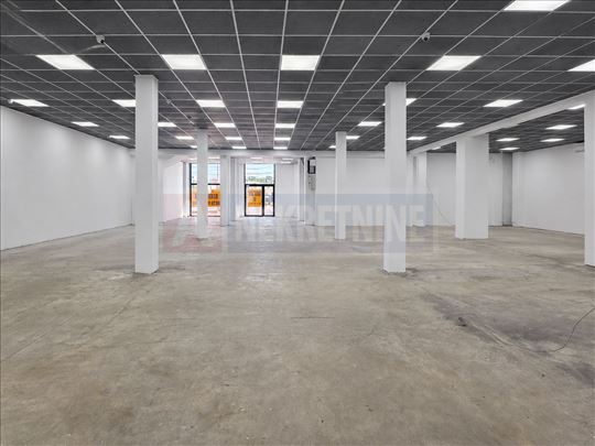 Poslovni prostor 600m2 | Vojvođanska, Surčin