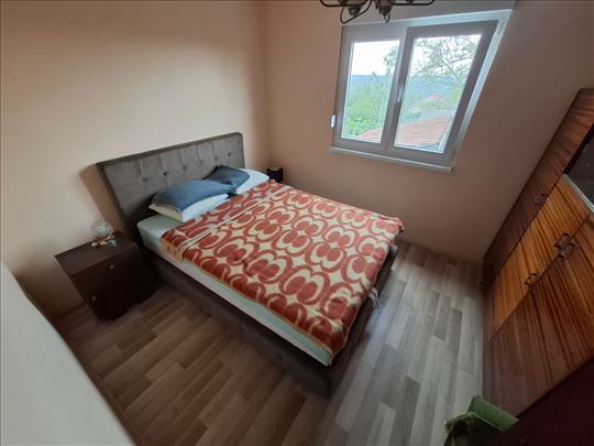 Vranic,236m2(156+80m2), 6sob, pr+1+ptk,12ari,garaz
