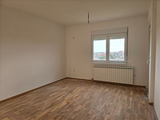 3.5 Ledine kod hotela Mar, uknjižen, nov