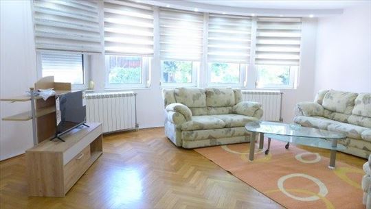 Bože Jankovića, 93m2, petfriendly, garaža+parking