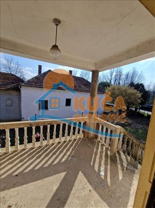 Na prodaju kuća 91 m2 i plac u Donjoj Trnavi