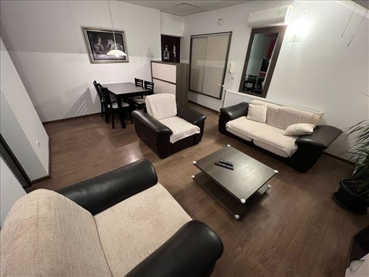 Namešten dvosoban stan 45m2,Dositejeva