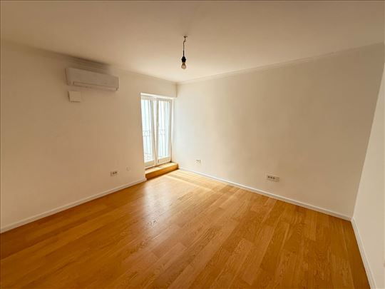 Odlican renovran 2.0 stan mereno 35m2