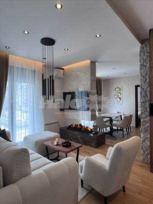 Titova Vila 70m2 - 3 sobe - Pogled na bazen 